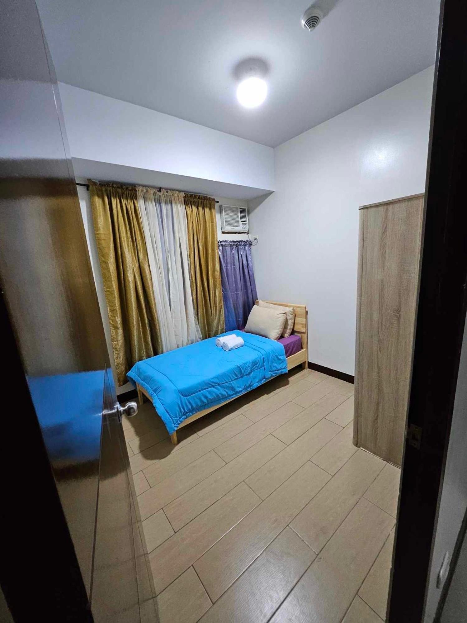 Cubao Manhattan Heights Unit 5A Tower C เกซอนซิตี้ ภายนอก รูปภาพ