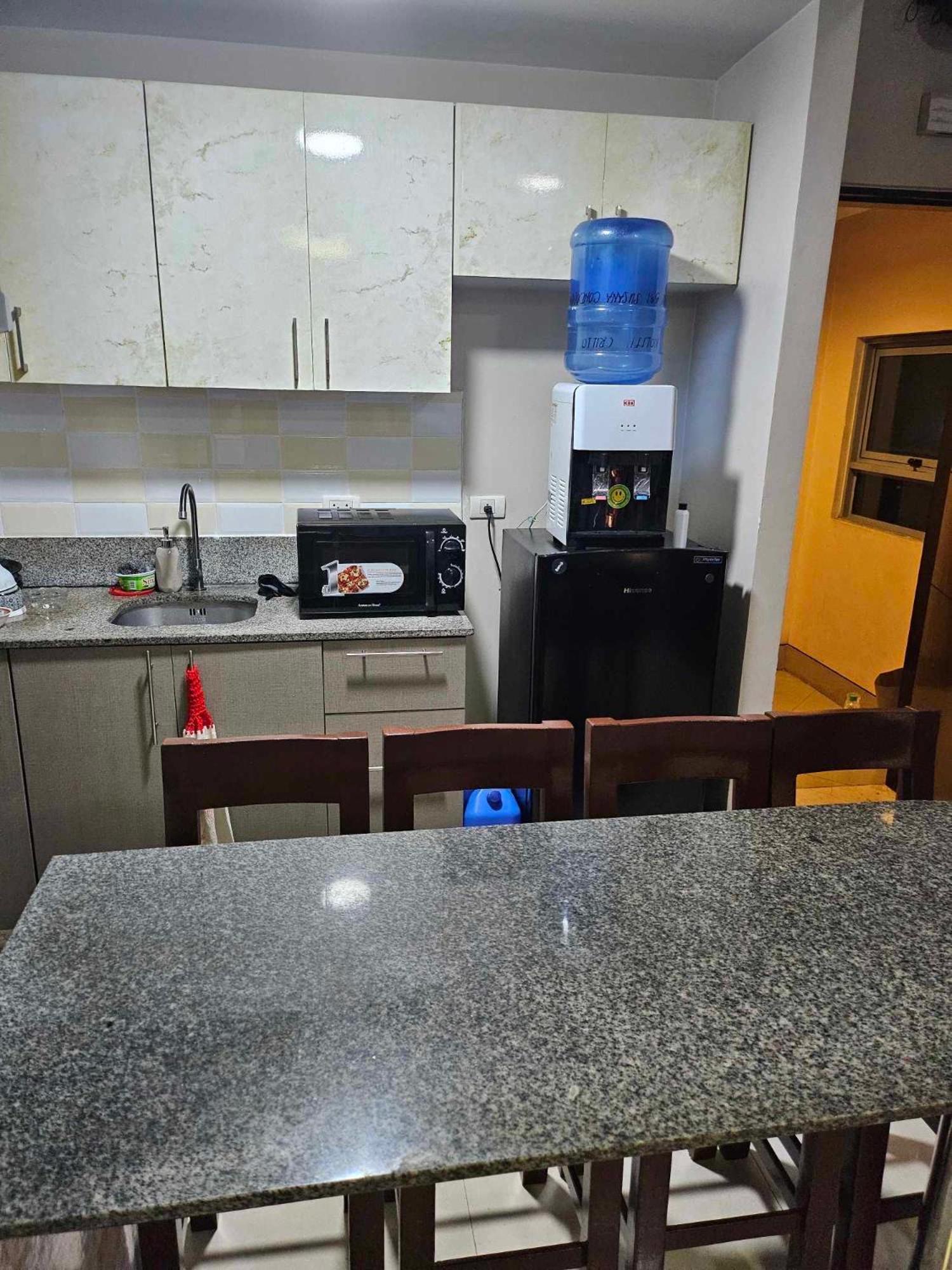 Cubao Manhattan Heights Unit 5A Tower C เกซอนซิตี้ ภายนอก รูปภาพ