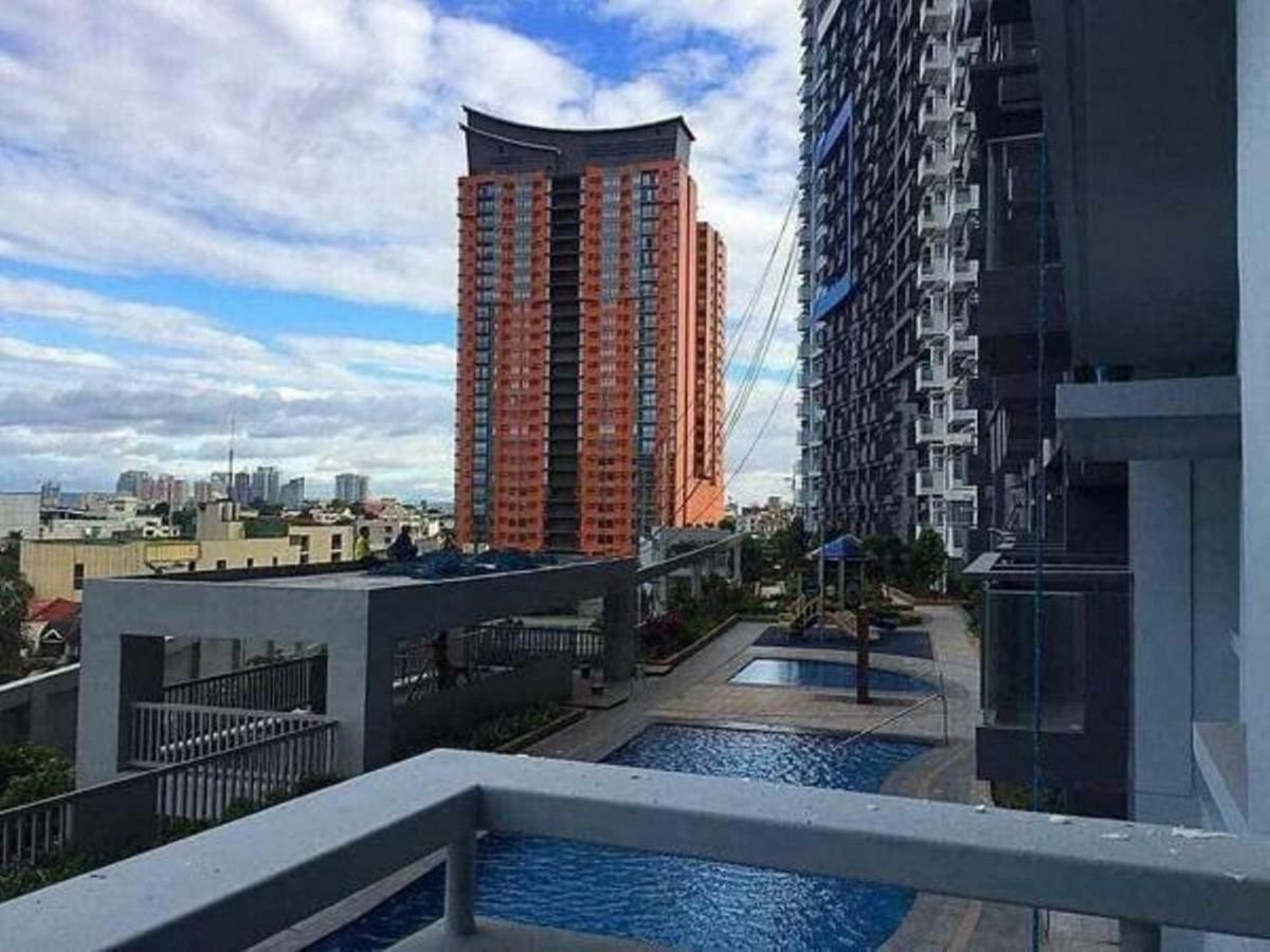 Cubao Manhattan Heights Unit 5A Tower C เกซอนซิตี้ ภายนอก รูปภาพ