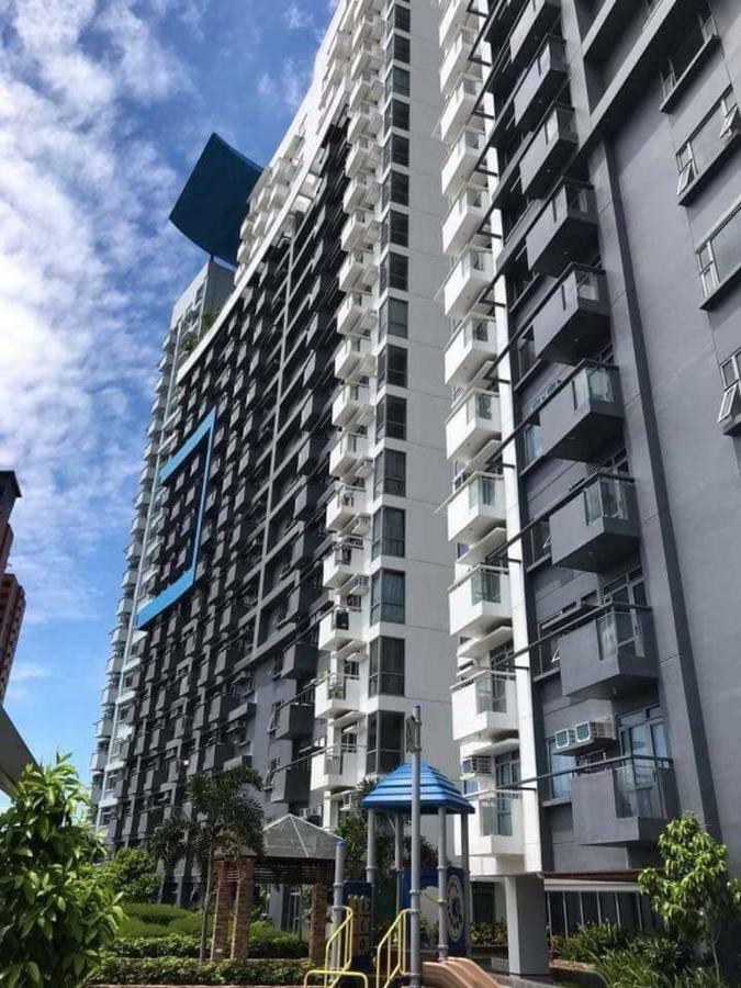 Cubao Manhattan Heights Unit 5A Tower C เกซอนซิตี้ ภายนอก รูปภาพ