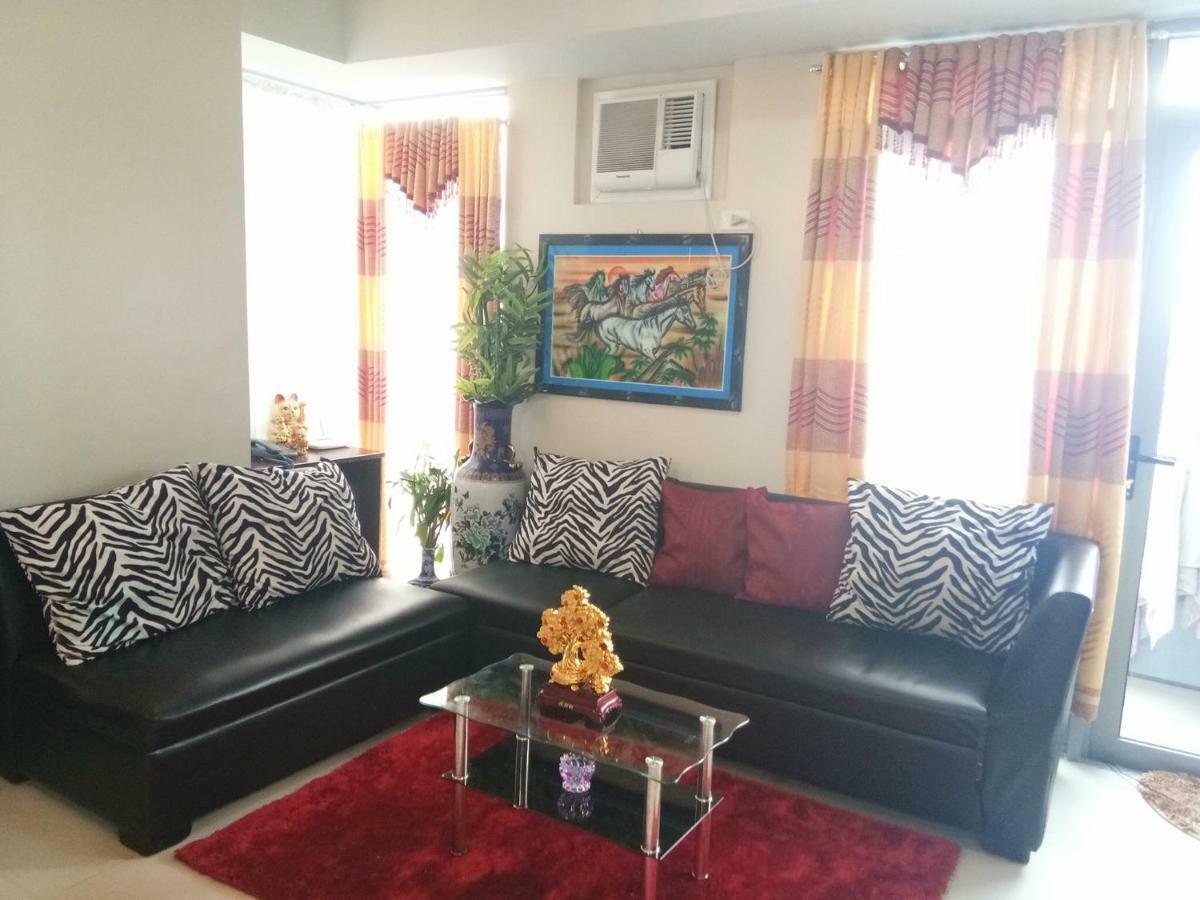 Cubao Manhattan Heights Unit 5A Tower C เกซอนซิตี้ ภายนอก รูปภาพ
