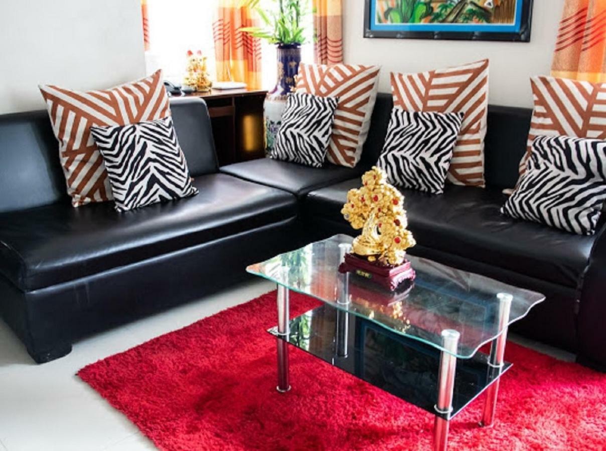 Cubao Manhattan Heights Unit 5A Tower C เกซอนซิตี้ ภายนอก รูปภาพ