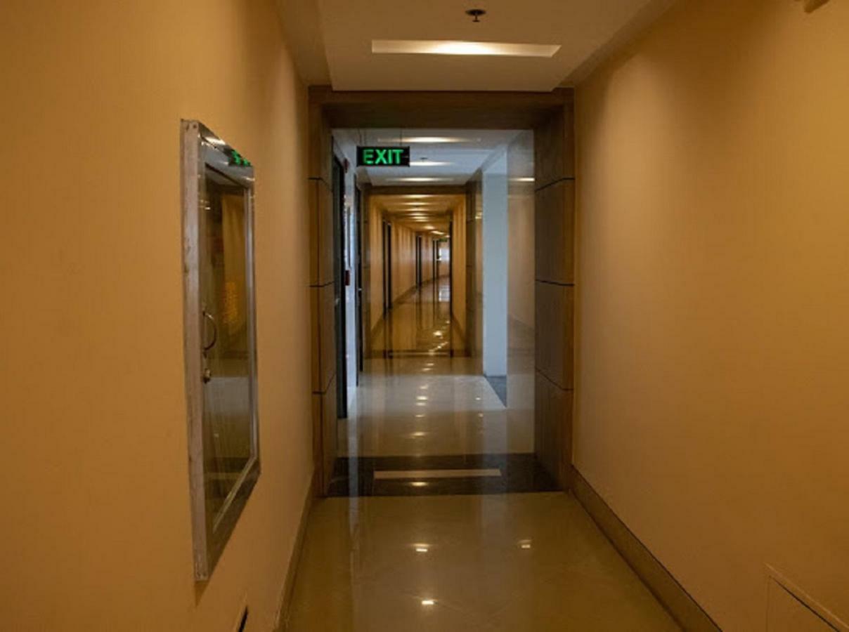 Cubao Manhattan Heights Unit 5A Tower C เกซอนซิตี้ ภายนอก รูปภาพ
